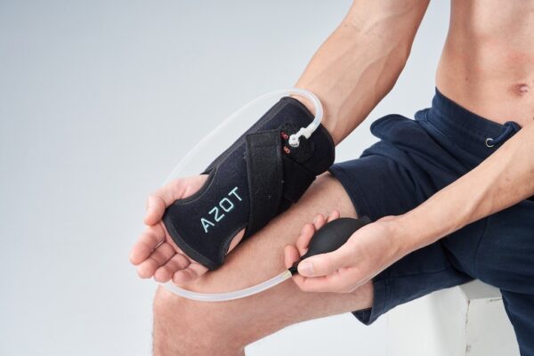 Cold Compression Wrist Splint